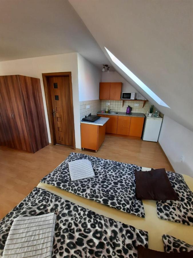 Liptovský Mikuláš Apartmany Star מראה חיצוני תמונה